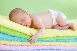 Kinh nghiệm chọn khăn tắm, khăn sữa an toàn cho trẻ sơ sinh
