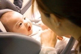 Rèn kỹ năng cho trẻ sơ sinh trong 12 tháng đầu đời